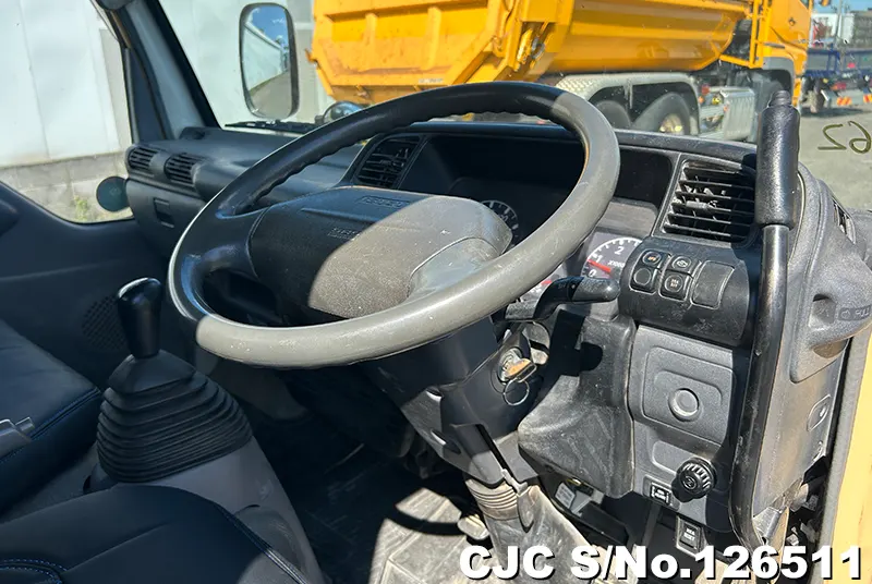 2006 Isuzu / Elf Stock No. 126511