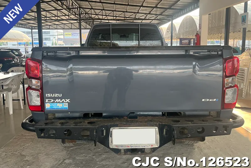 Isuzu D-Max in Gray for Sale Image 5