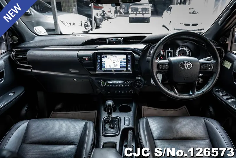 Toyota Hilux in White for Sale Image 7