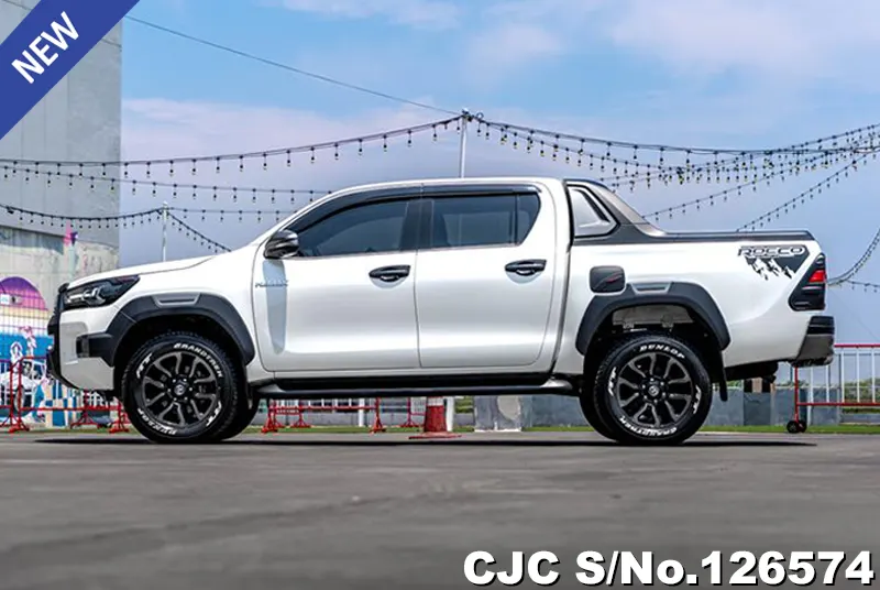 Toyota Hilux in White for Sale Image 5
