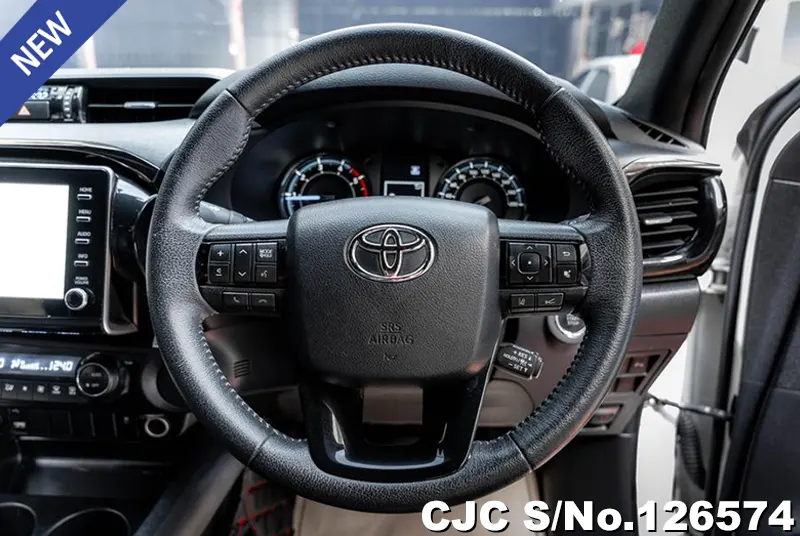 Toyota Hilux in White for Sale Image 12