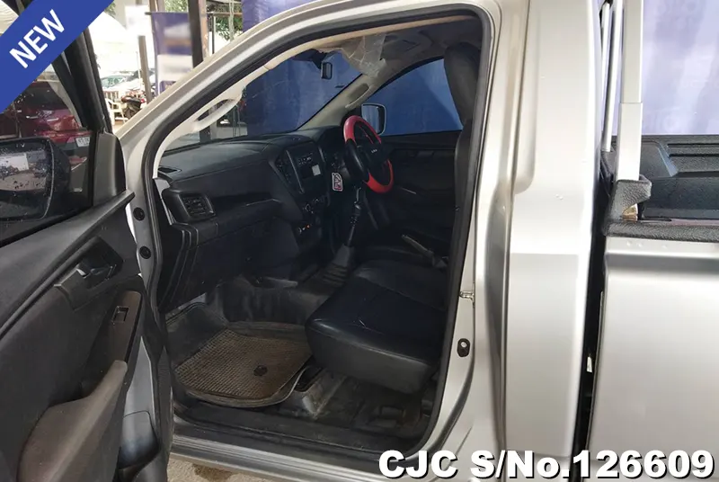 Isuzu D-Max in Gray for Sale Image 11
