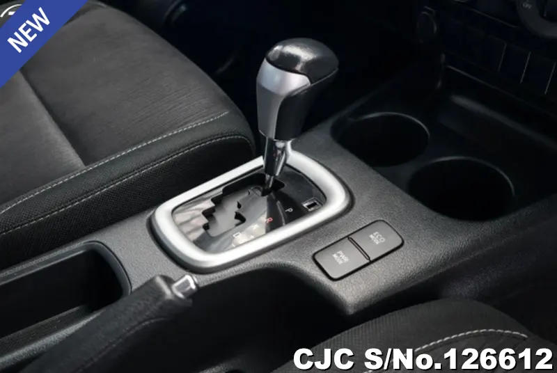 2019 Toyota / Hilux / Revo Stock No. 126612