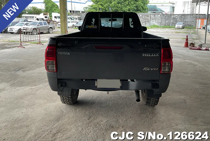 Toyota Hilux in Gray for Sale Image 5