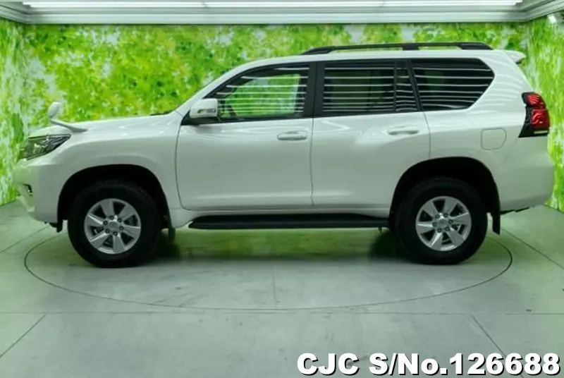 2023 Toyota / Land Cruiser Prado Stock No. 126688