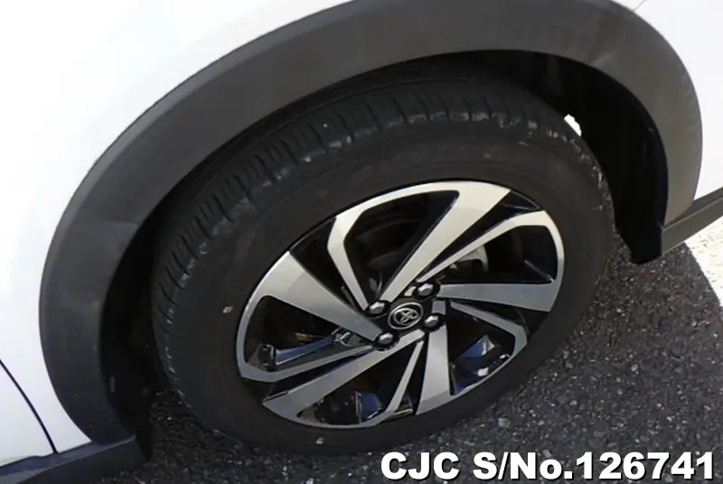 2020 Toyota / Raize Stock No. 126741