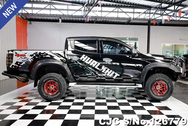 Mitsubishi Triton in Black for Sale Image 5