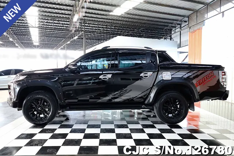 Mitsubishi Triton in Black for Sale Image 7