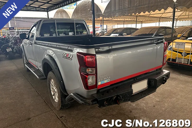 Isuzu D-Max in Gray for Sale Image 1