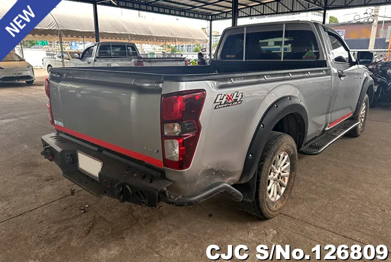 Isuzu D-Max in Gray for Sale Image 2