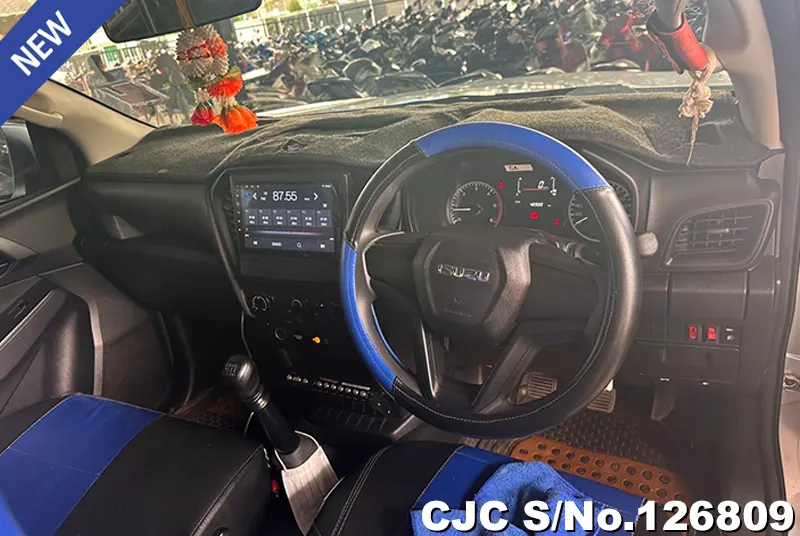 Isuzu D-Max in Gray for Sale Image 6