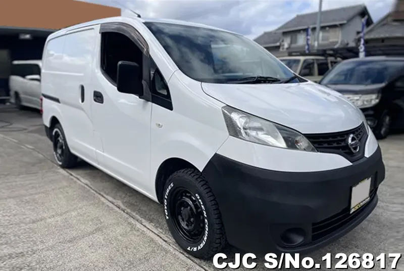 Nissan / NV200 2010