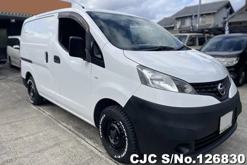 Nissan / NV200 2010