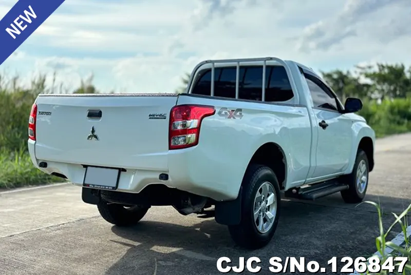 Mitsubishi Triton in White for Sale Image 2