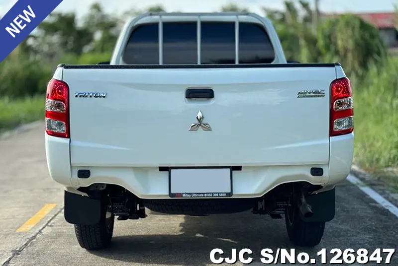 Mitsubishi Triton in White for Sale Image 5