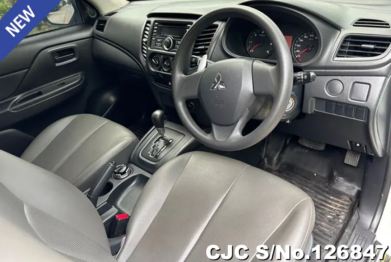 Mitsubishi Triton in White for Sale Image 6