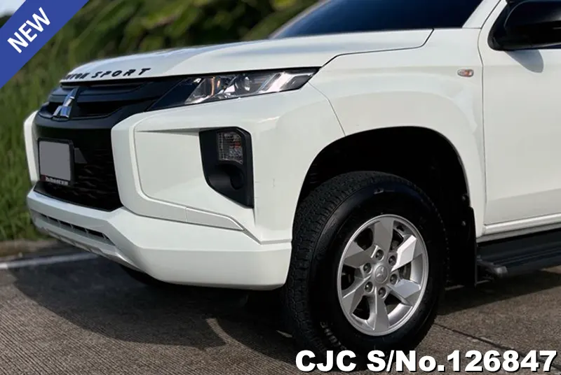 Mitsubishi Triton in White for Sale Image 10