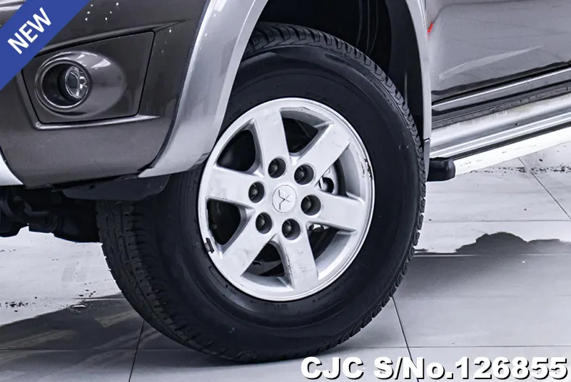 Mitsubishi Triton in Sugar for Sale Image 11