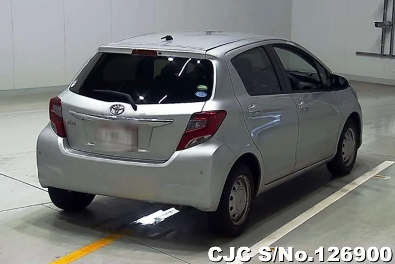 2016 Toyota / Vitz Stock No. 126900