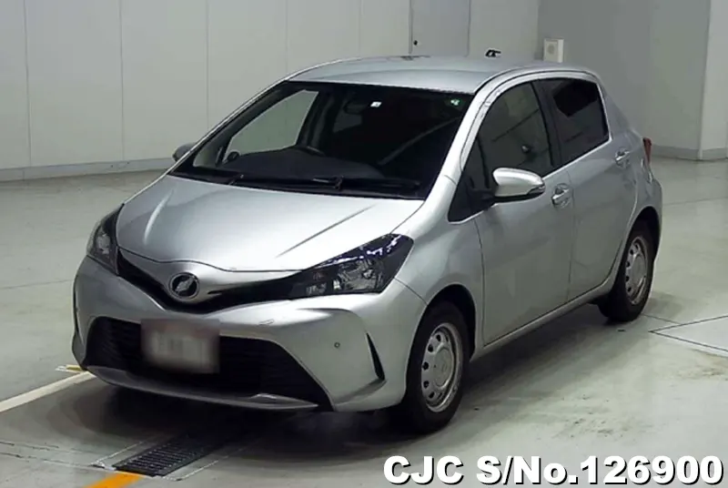 2016 Toyota / Vitz Stock No. 126900