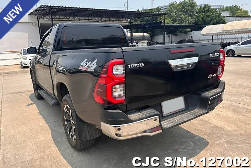 Toyota Hilux in Black for Sale Image 1