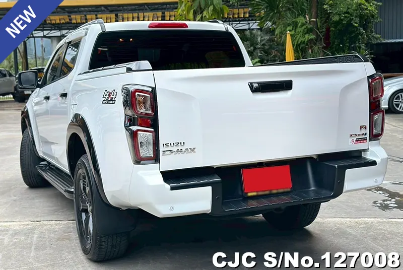 Isuzu D-Max in White for Sale Image 1