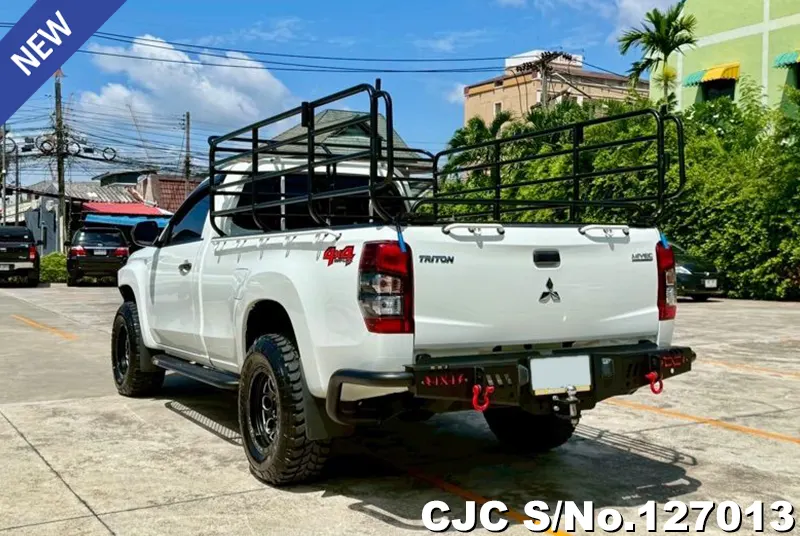 Mitsubishi Triton in White for Sale Image 2