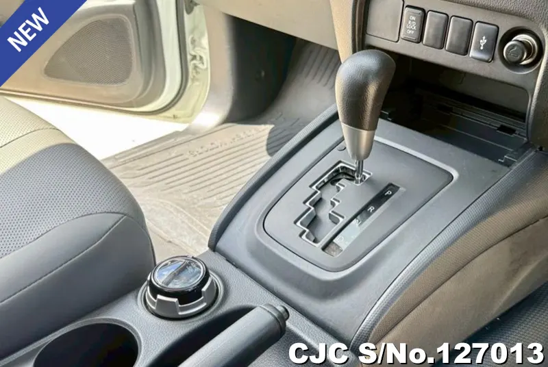 Mitsubishi Triton in White for Sale Image 11