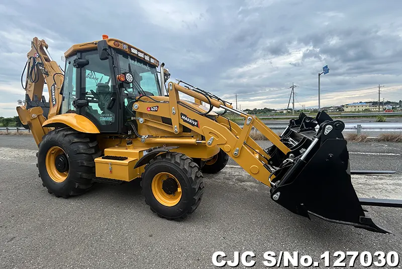 2025 Massive / 420 Backhoe Loader 420