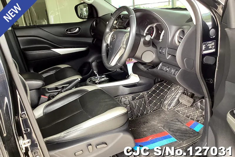 Nissan Navara in Black for Sale Image 7