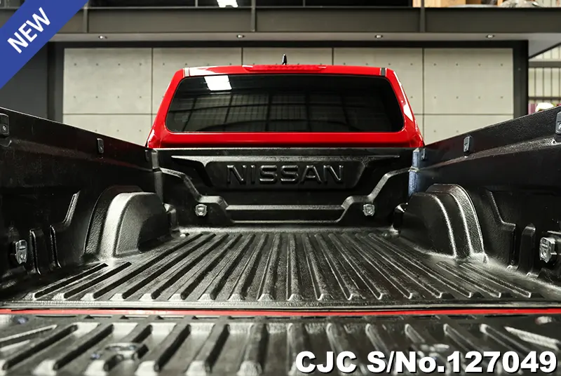 Nissan Navara in Red for Sale Image 4