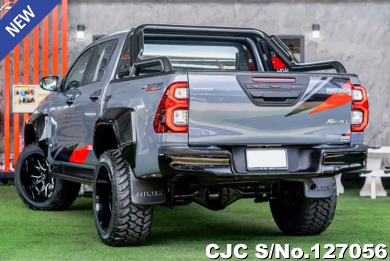 Toyota Hilux in Gray for Sale Image 1