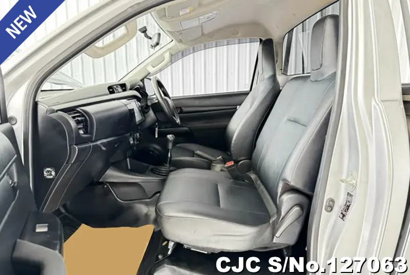 Toyota Hilux in Silver for Sale Image 9