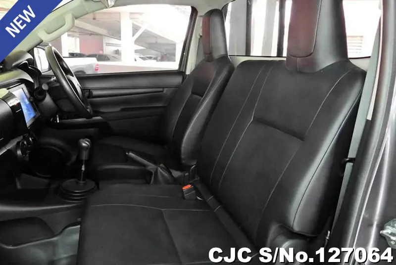 Toyota Hilux in Gray for Sale Image 5