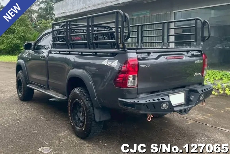 Toyota Hilux in Gray for Sale Image 1