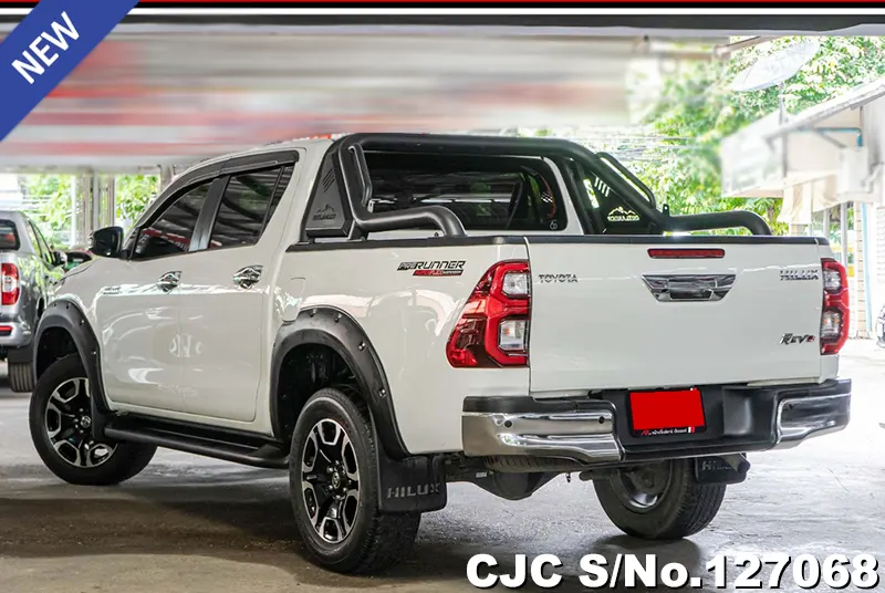 Toyota Hilux in White for Sale Image 1