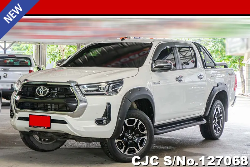 Toyota Hilux in White for Sale Image 3
