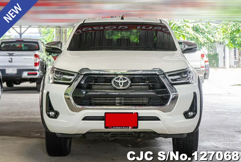 Toyota Hilux in White for Sale Image 4
