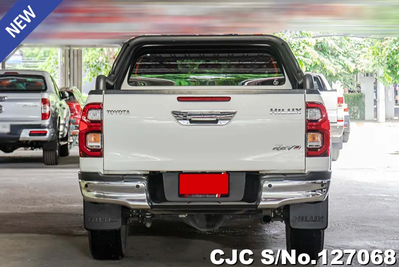 Toyota Hilux in White for Sale Image 5