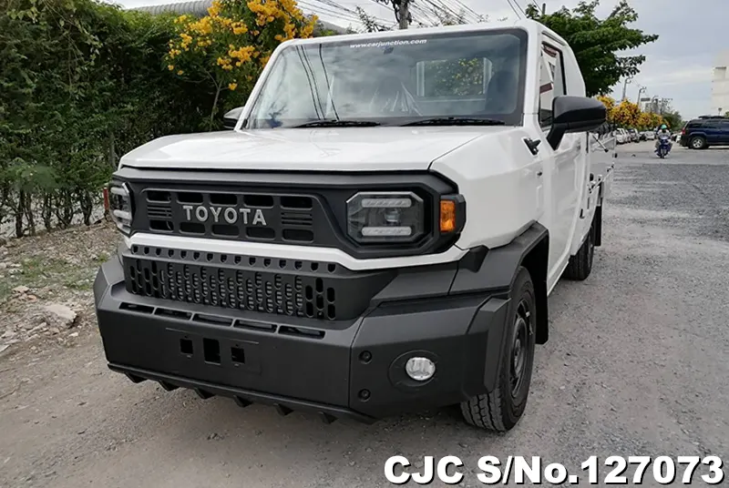2025 Toyota / Hilux / Champ Stock No. 127073