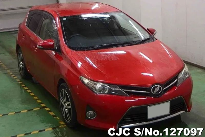 Toyota / Auris 2015