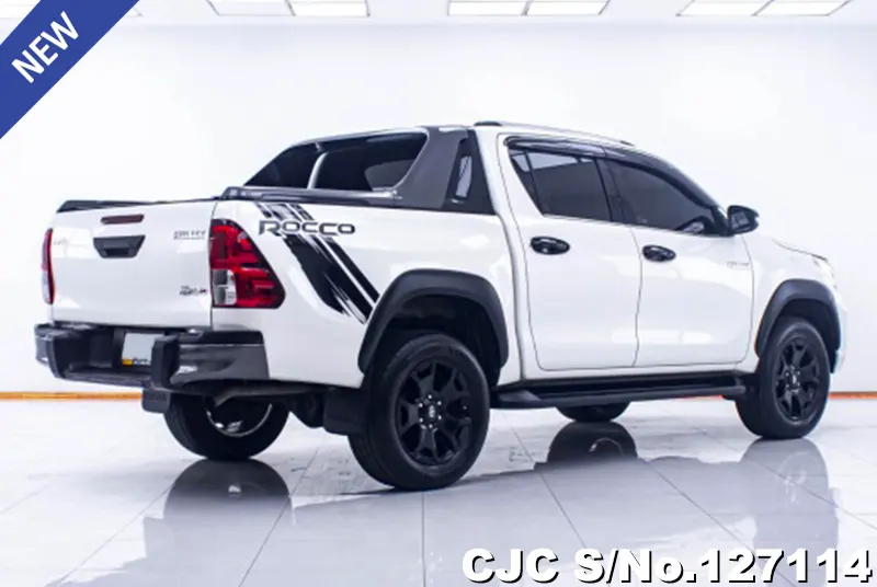 Toyota Hilux in White for Sale Image 2