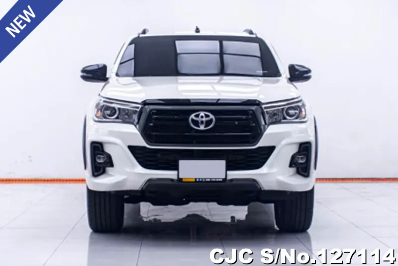 Toyota Hilux in White for Sale Image 3