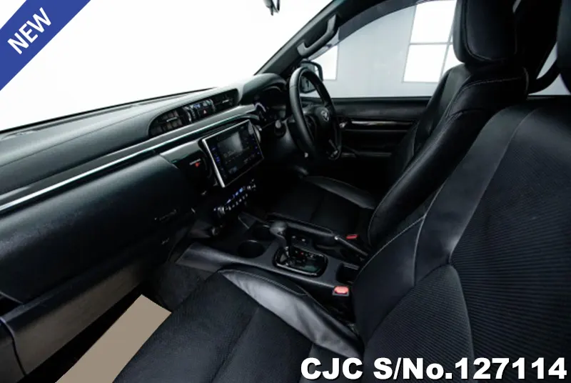 Toyota Hilux in White for Sale Image 7
