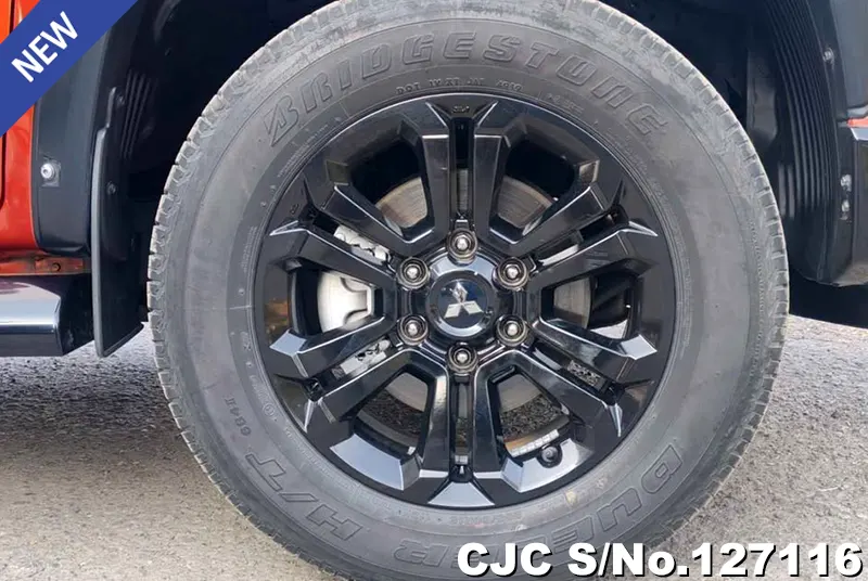 Mitsubishi Triton in Orange for Sale Image 15