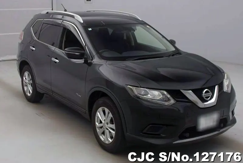 Nissan / X-Trail 2016