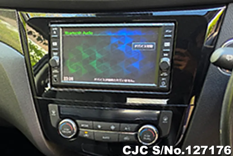 Nissan X-Trail in Black for Sale Image 11