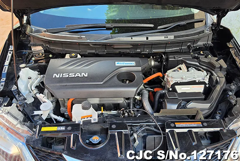 Nissan X-Trail in Black for Sale Image 13