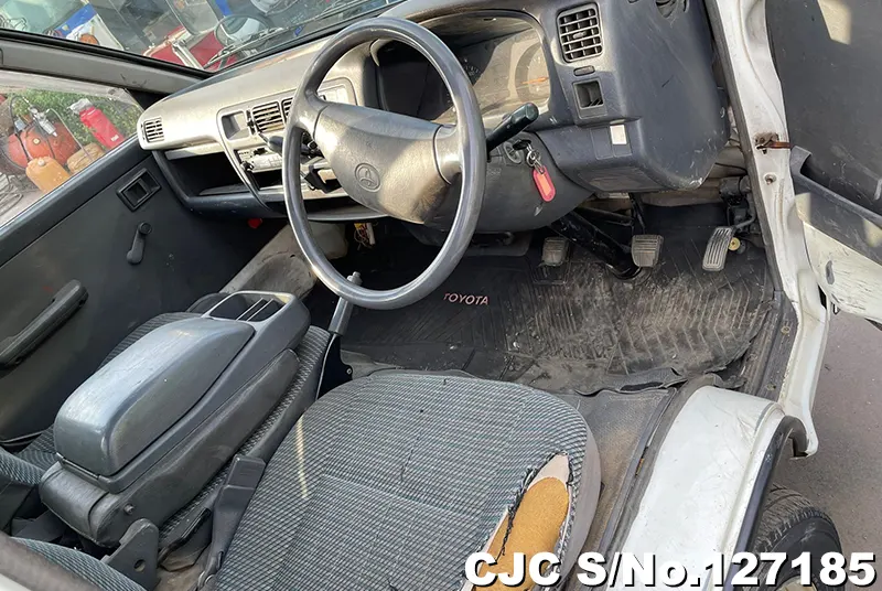 1995 Toyota / Liteace / Truck Stock No. 127185