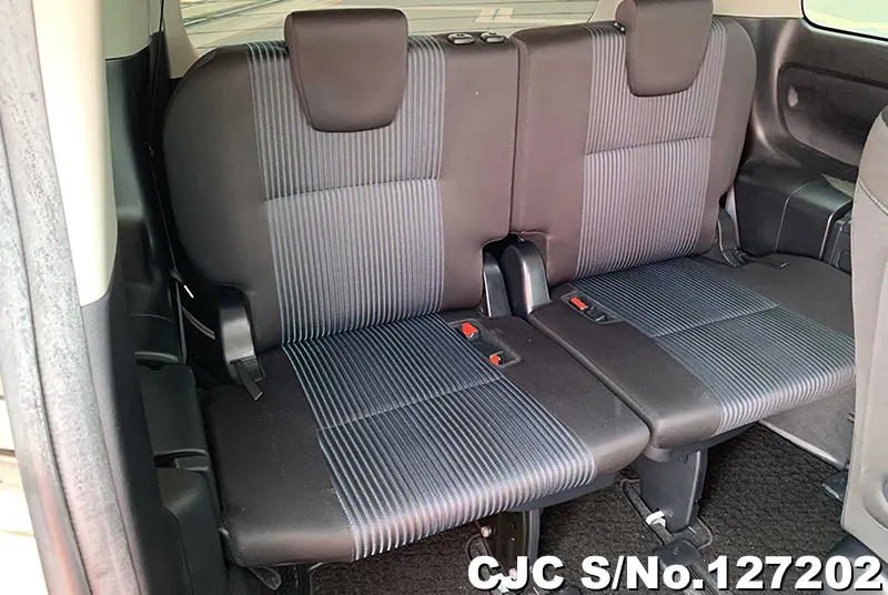 2016 Toyota / Voxy Stock No. 127202